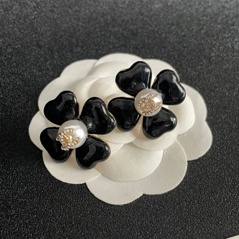 Supportive Chanel Earrings 229007