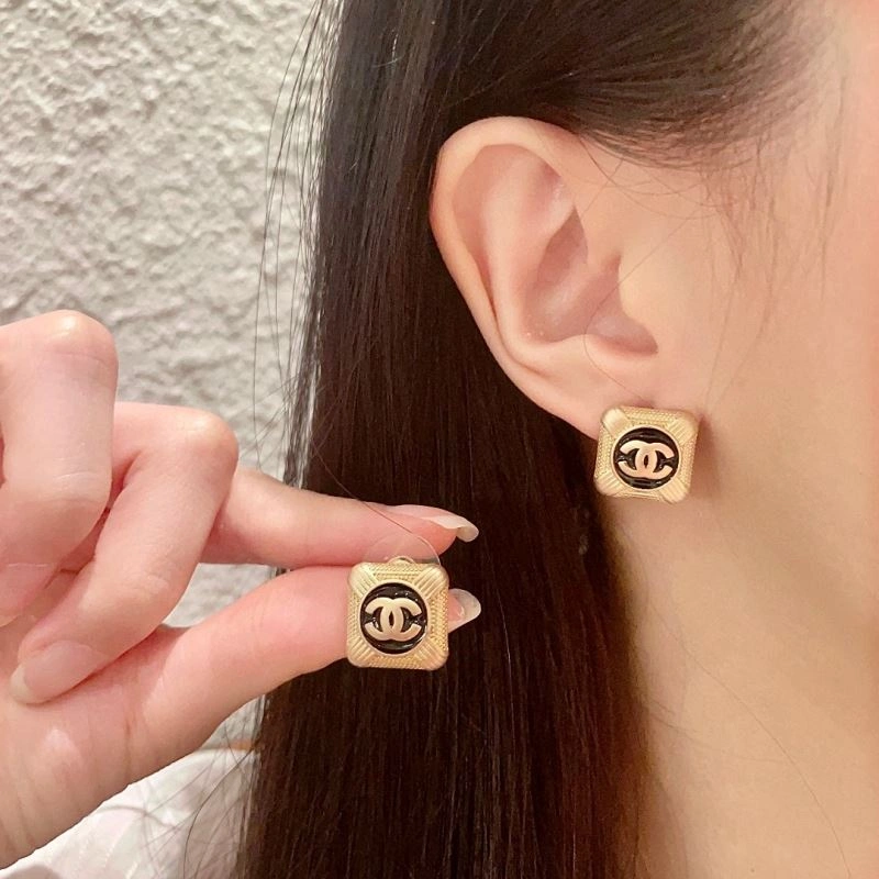 Chanel Earrings Sophisticated 228898