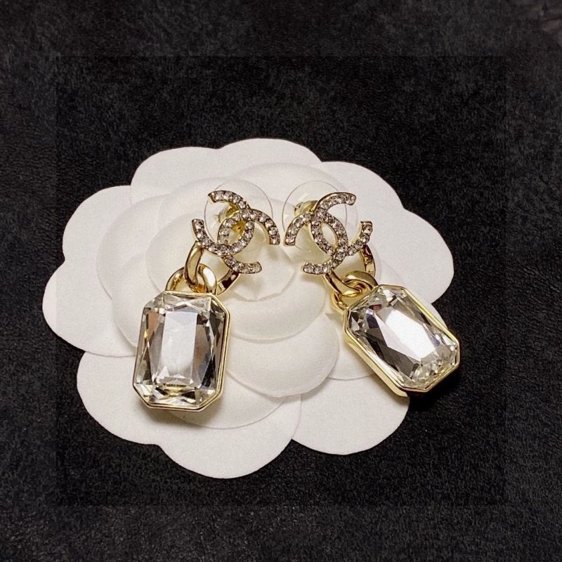 Modern Chanel Earrings 228889