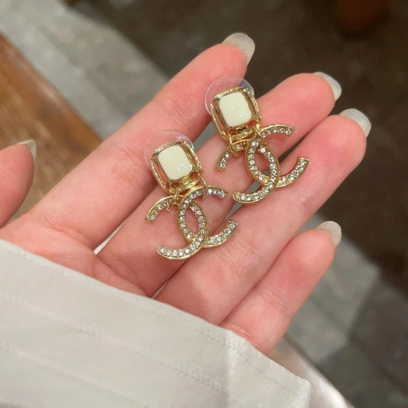 Chanel Earrings Reliable 228918