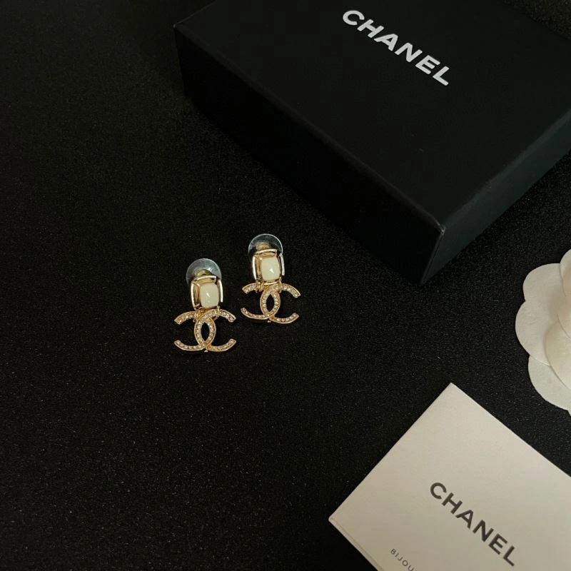 Chanel Earrings Reliable 228918