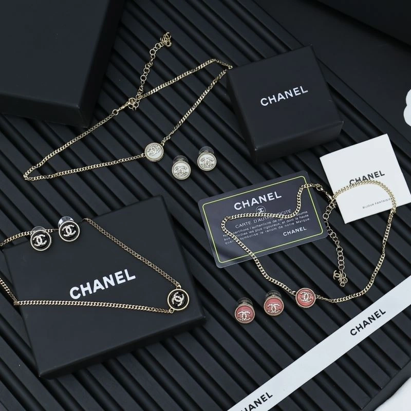 Modern Chanel Earrings 228875