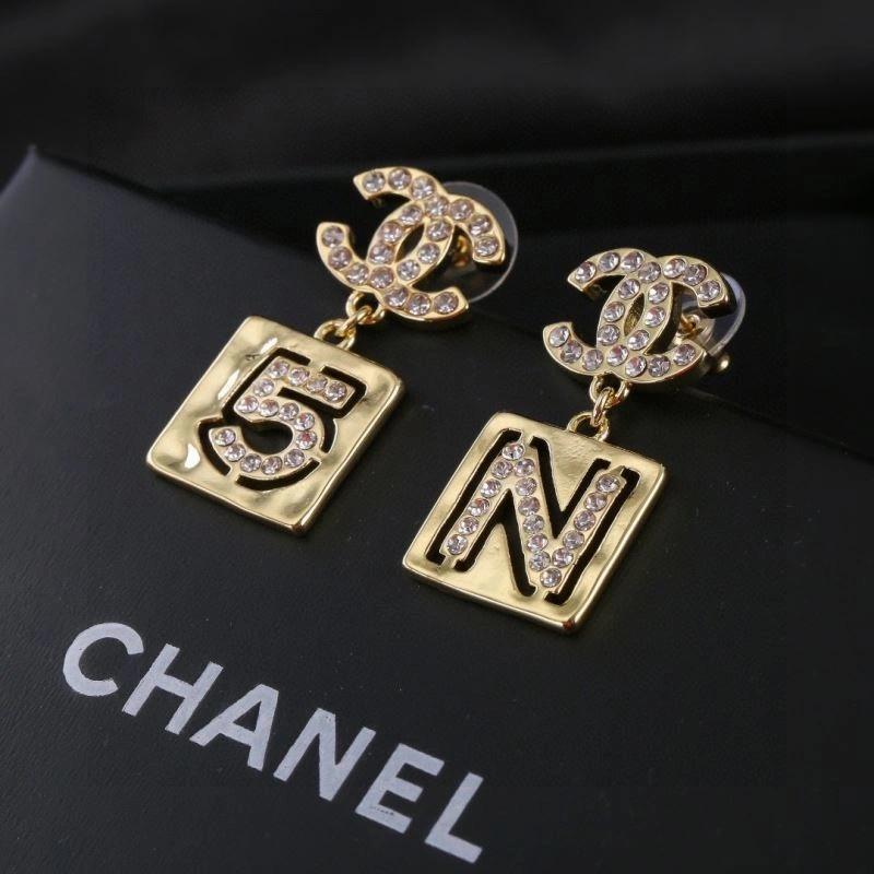 Tailored Chanel Earrings 228917