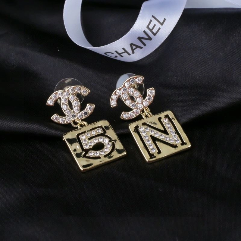 Tailored Chanel Earrings 228917