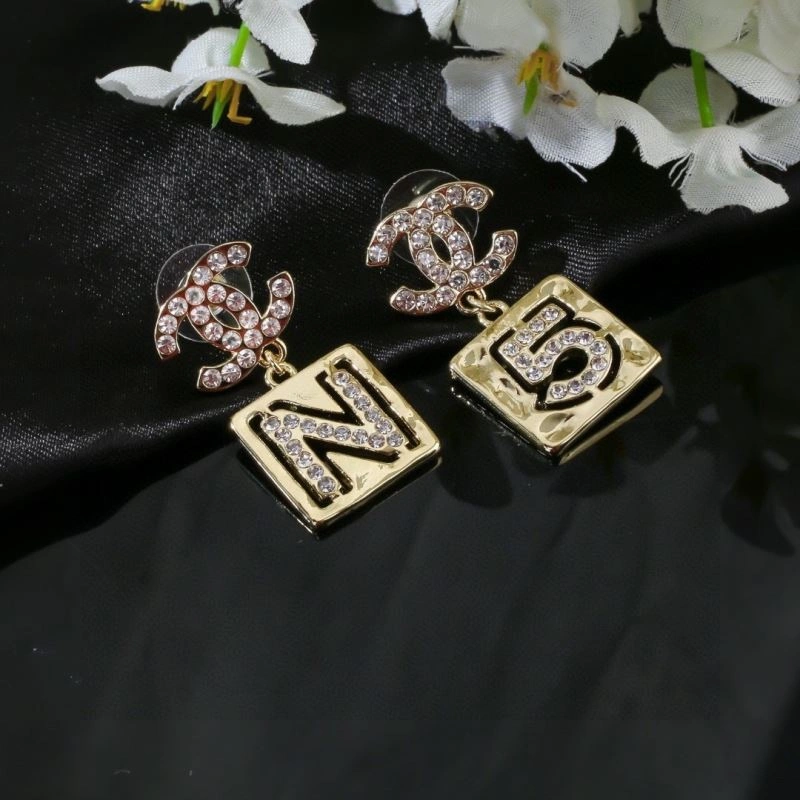 Tailored Chanel Earrings 228917