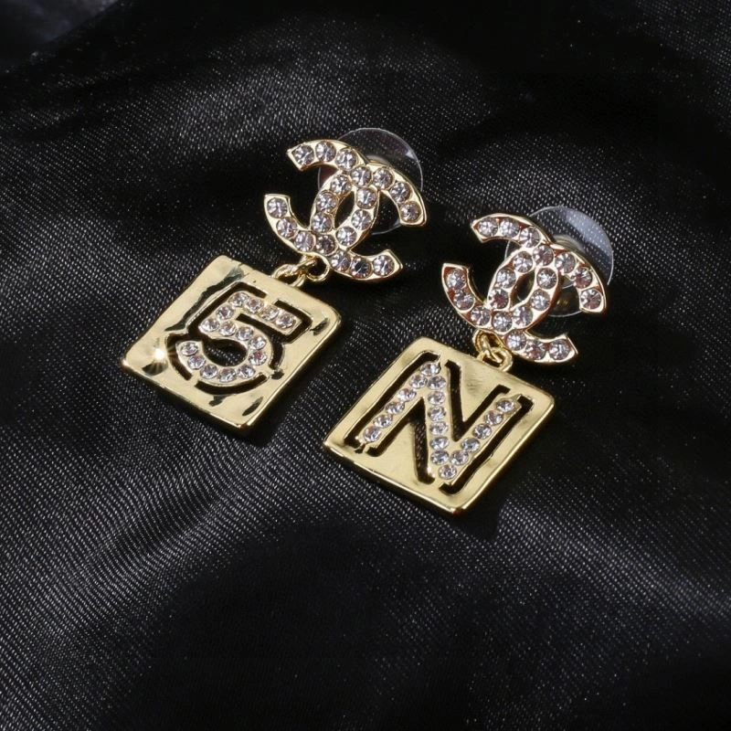 Tailored Chanel Earrings 228917