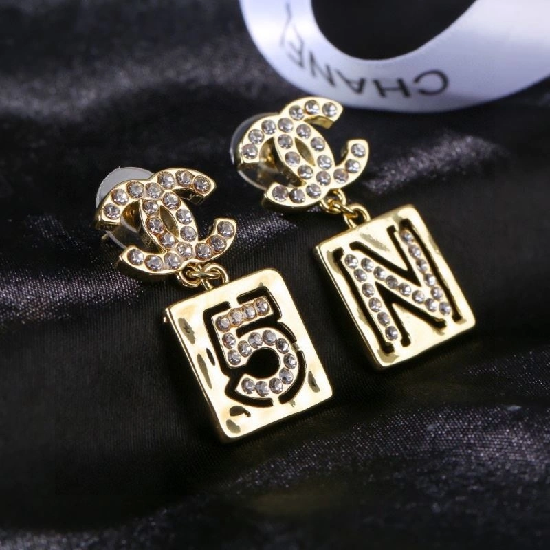 Tailored Chanel Earrings 228917