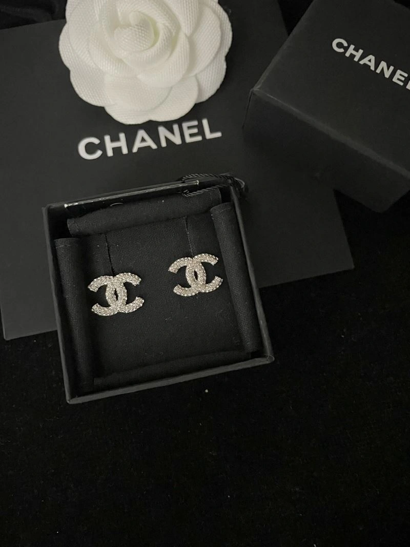 Tailored Chanel Earrings 228989