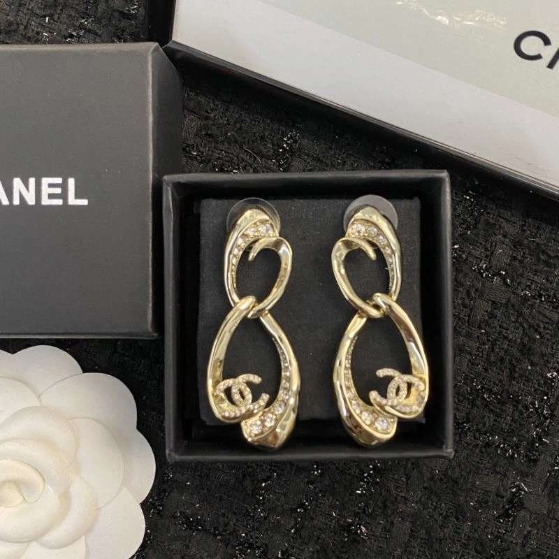 Chanel Earrings Practical 228886