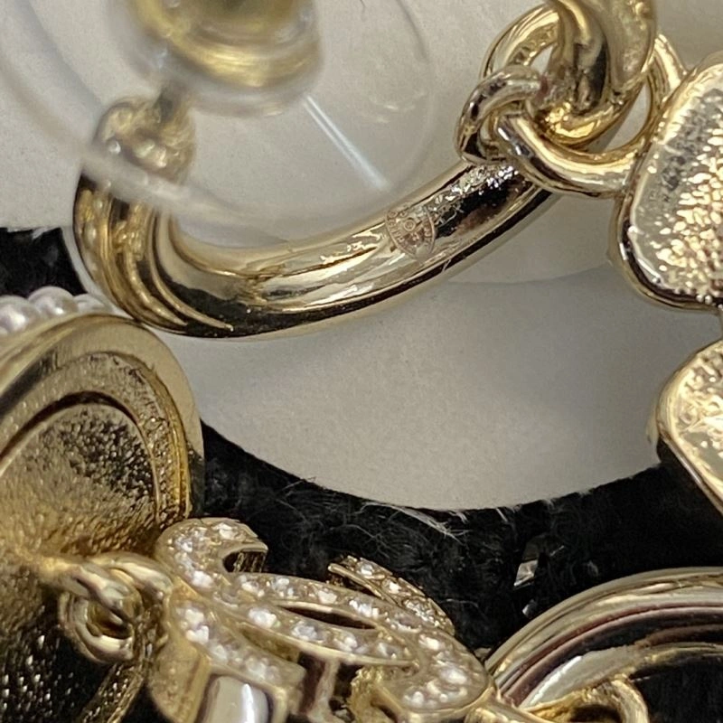 Chanel Earrings Elegant 228884