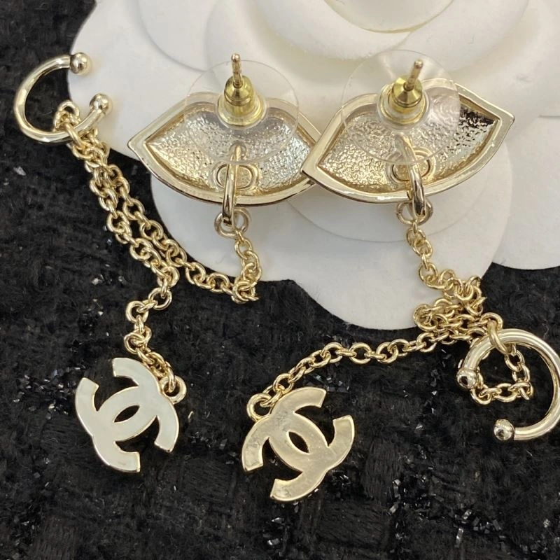 Chanel Earrings Durable 228901