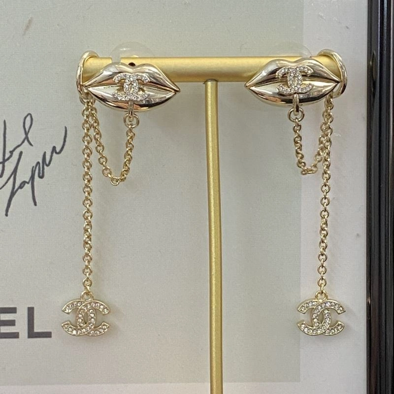 Chanel Earrings Durable 228901