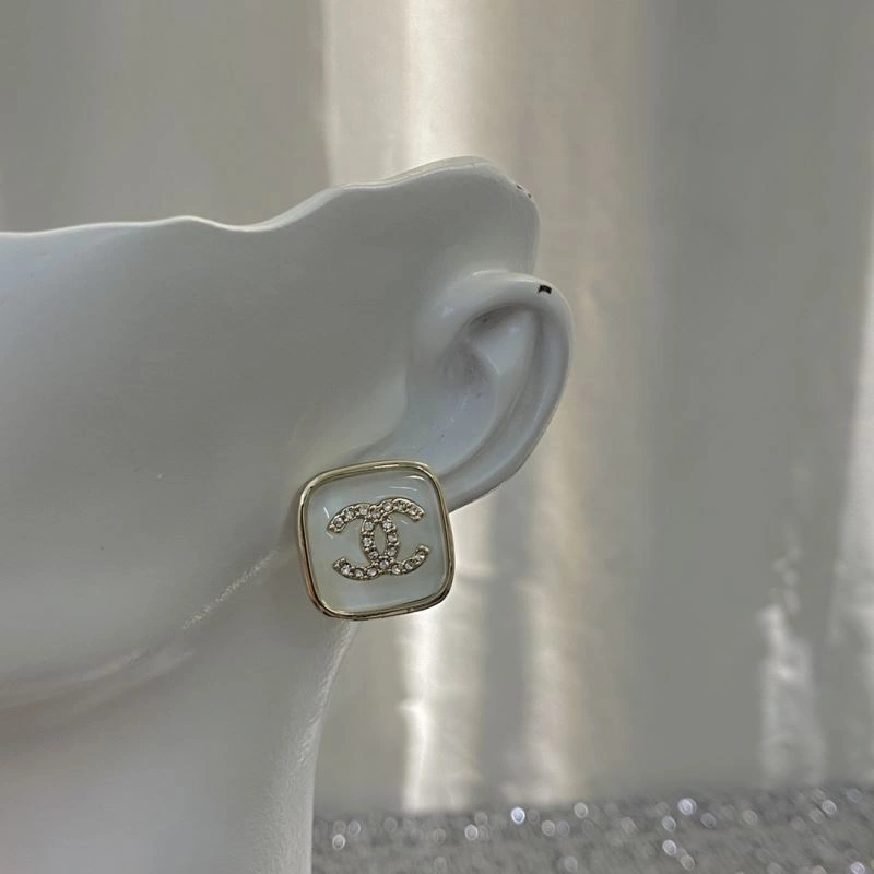 Chanel Earrings SmoothTexture 228856
