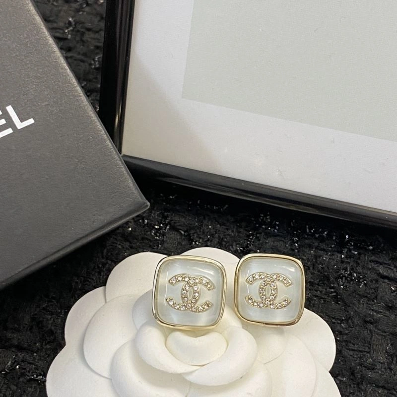 Chanel Earrings SmoothTexture 228856