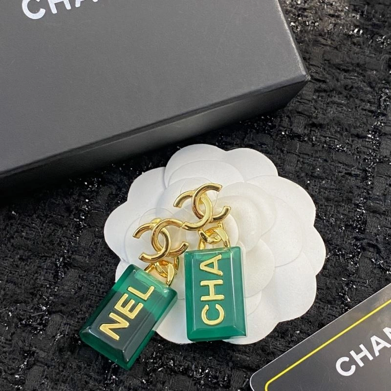 Sleek Chanel Earrings 228860