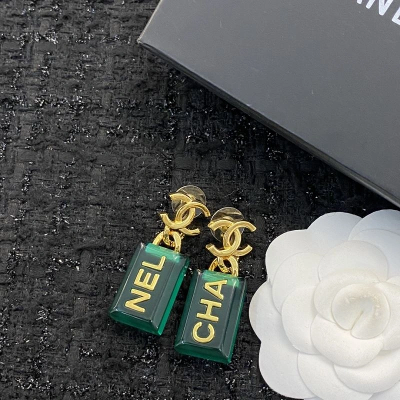 Sleek Chanel Earrings 228860