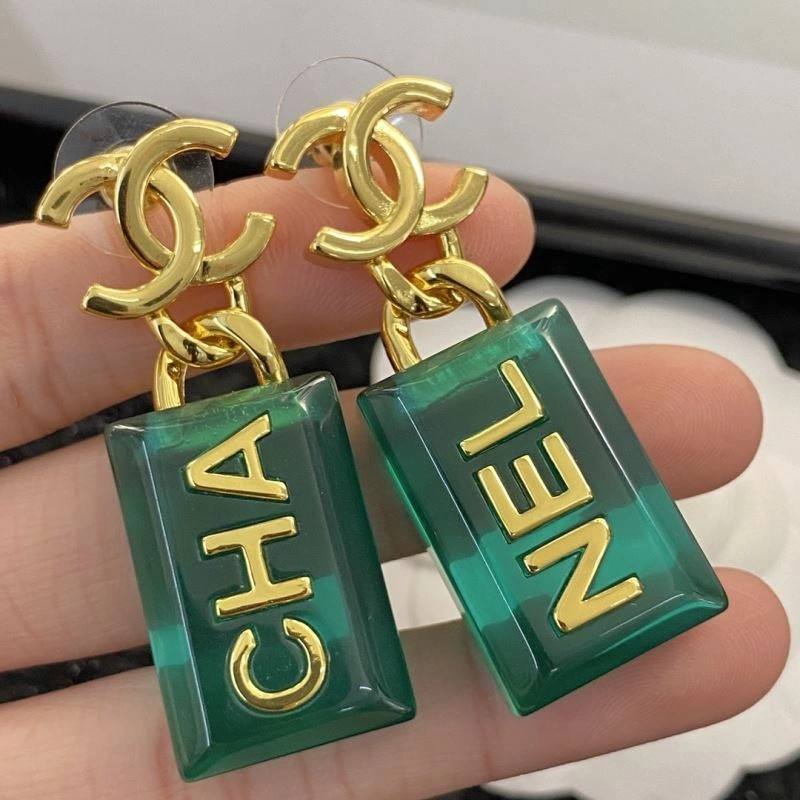 Sleek Chanel Earrings 228860