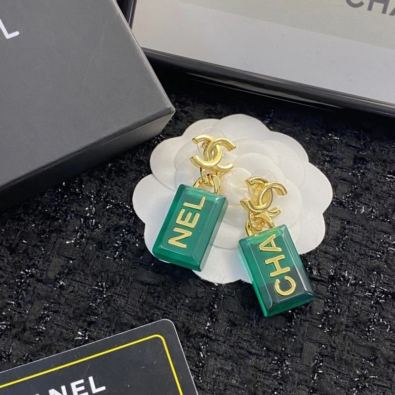 Sleek Chanel Earrings 228860