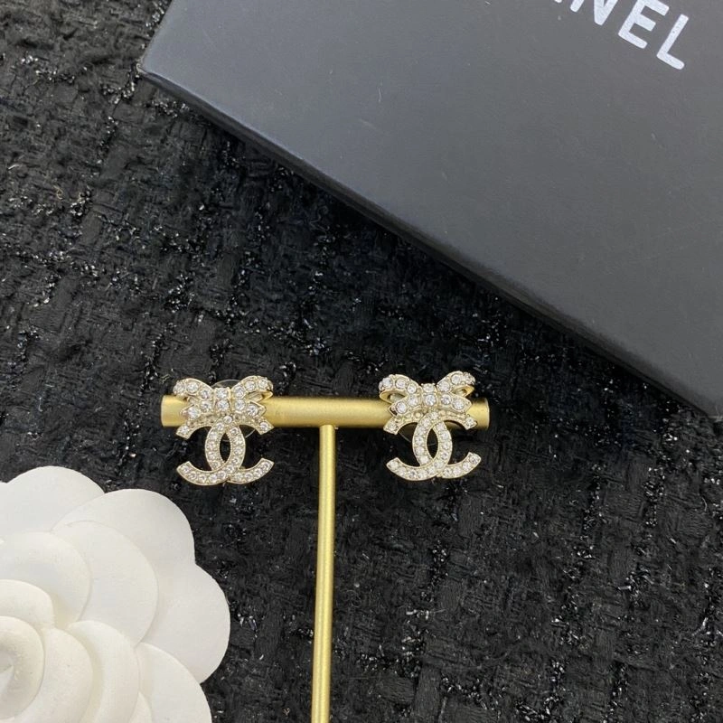 Sleek Chanel Earrings 228880