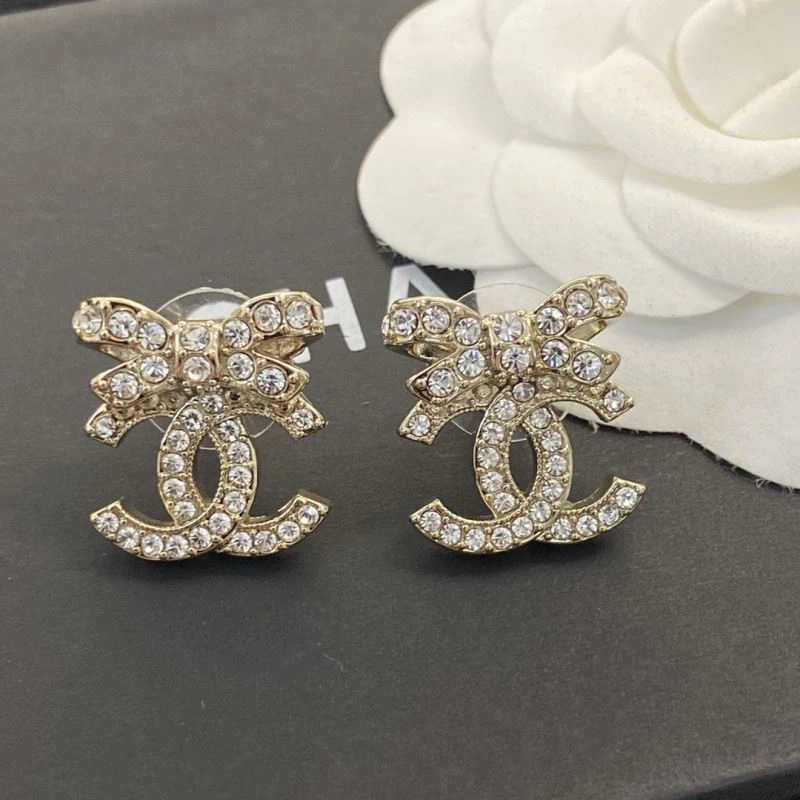 Sleek Chanel Earrings 228880