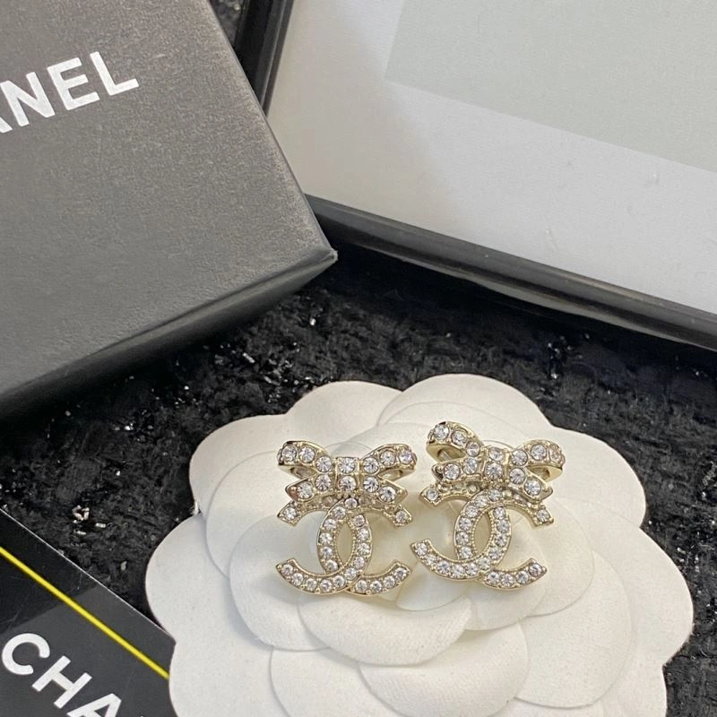 Sleek Chanel Earrings 228880