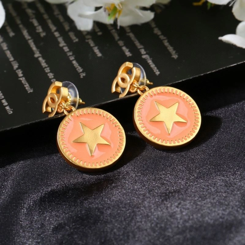 Sophisticated Chanel Earrings 228891