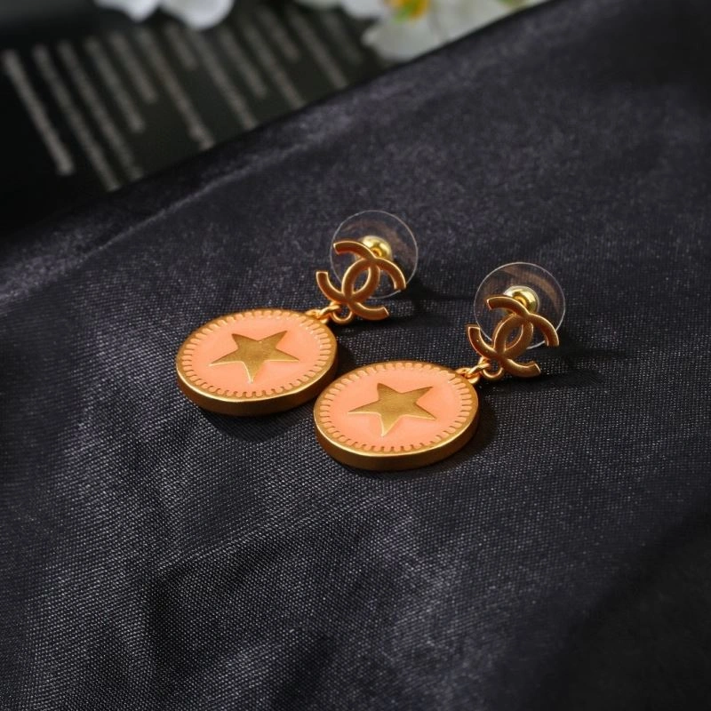 Sophisticated Chanel Earrings 228891