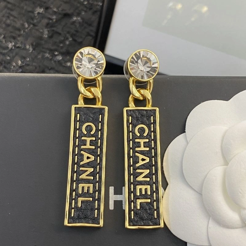 Chanel Earrings Trendsetting 228862