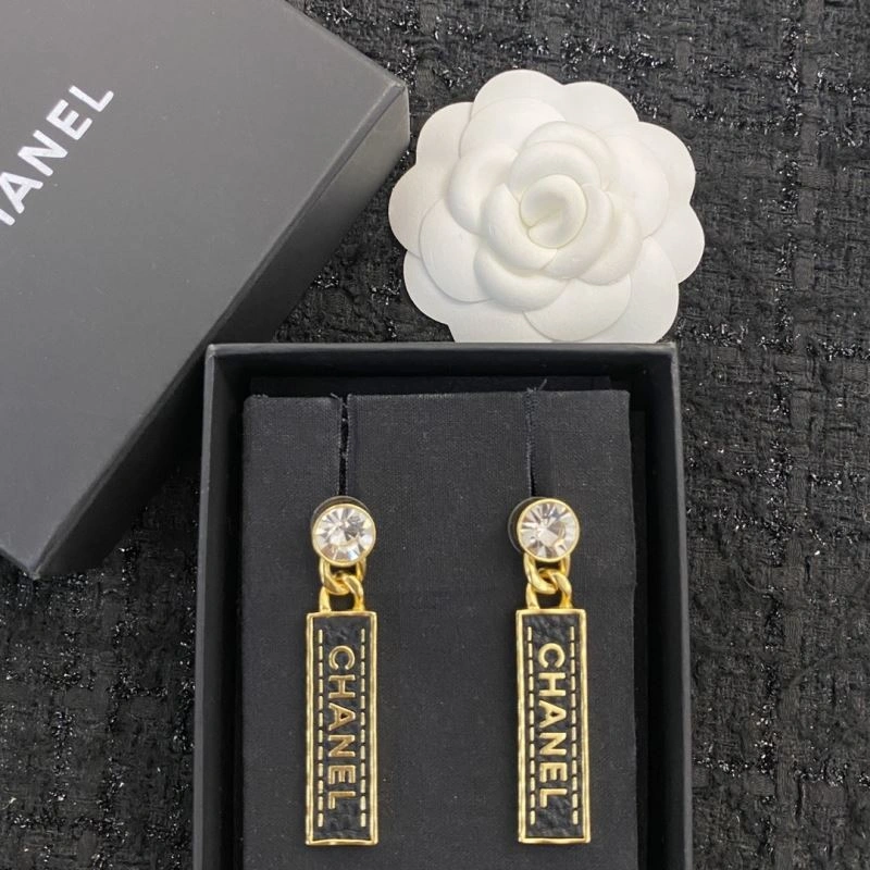 Chanel Earrings Trendsetting 228862