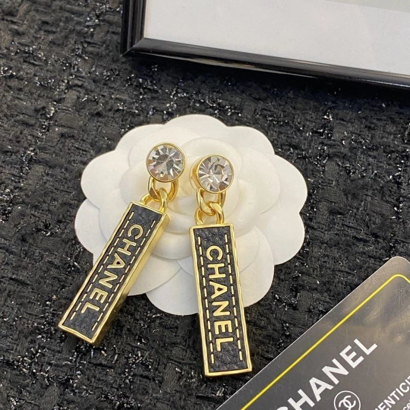 Chanel Earrings Trendsetting 228862