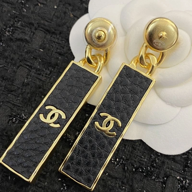 Chanel Earrings Trendsetting 228862