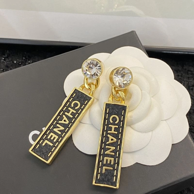 Chanel Earrings Trendsetting 228862