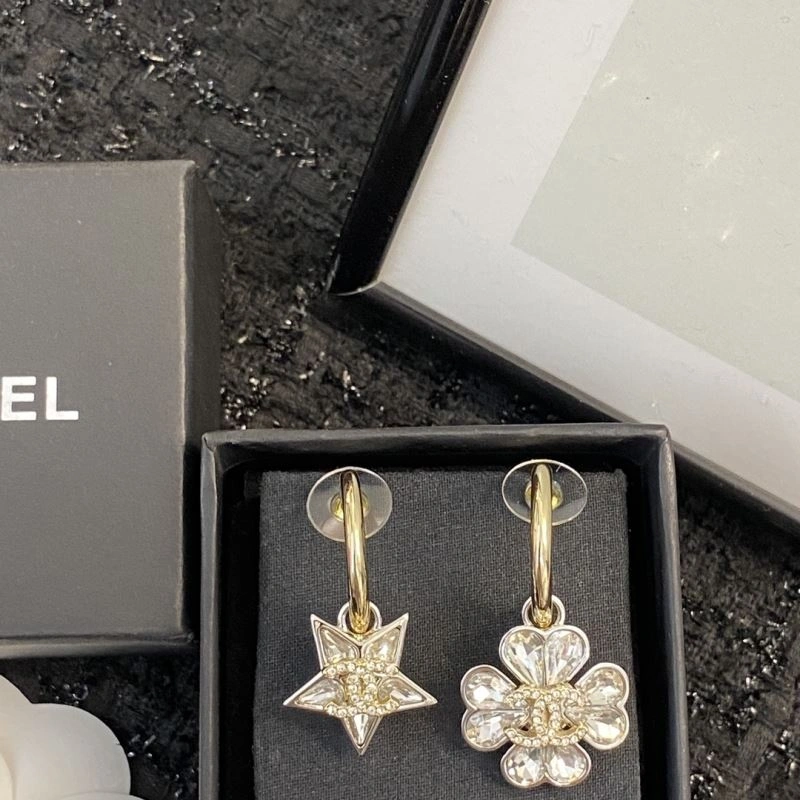 Chanel Earrings StreetReady 228882