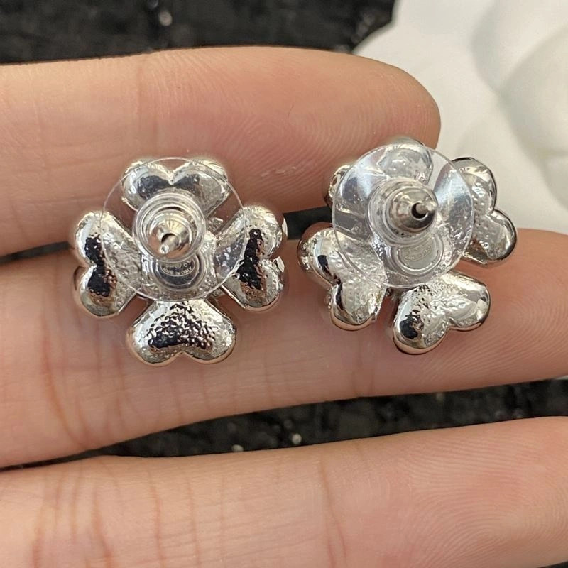 Chanel Earrings Lightweight 228881