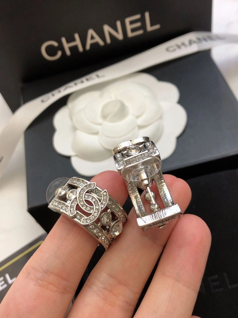 Durable Chanel Earrings 228896