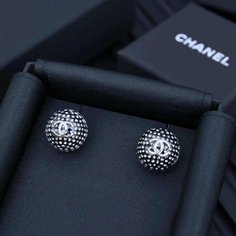 MoistureWicking Chanel Earrings 228858
