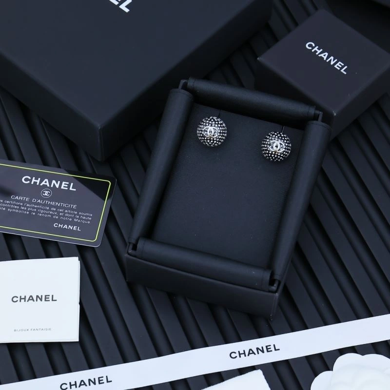 MoistureWicking Chanel Earrings 228858
