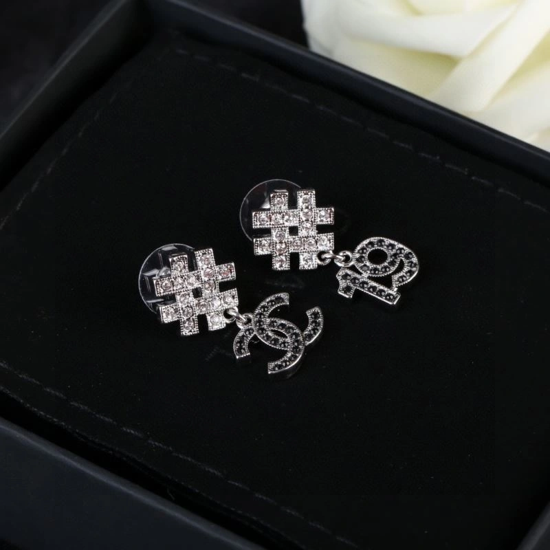 UrbanStyle Chanel Earrings 228817