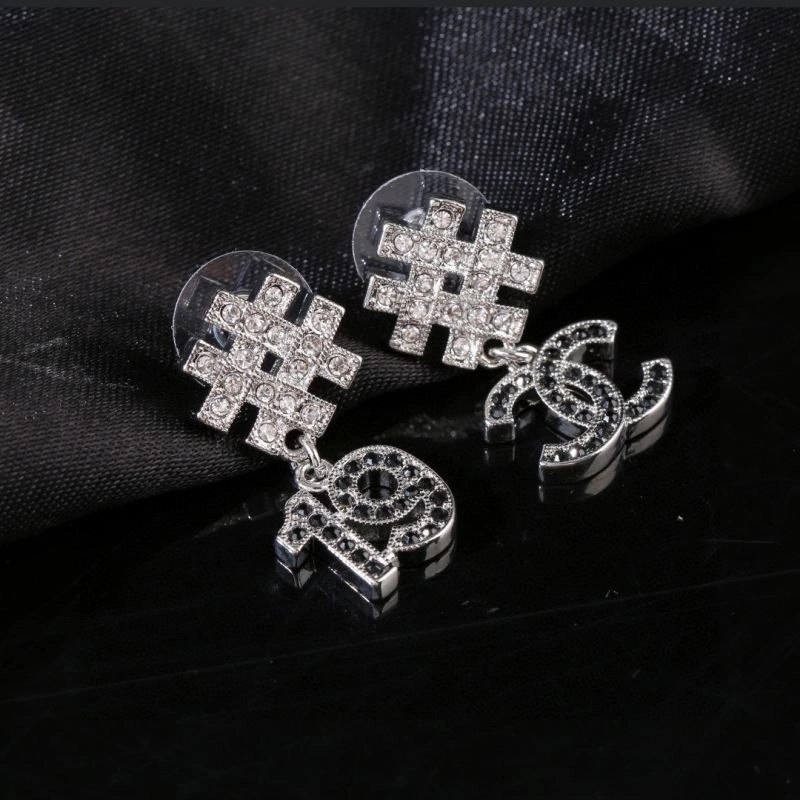 UrbanStyle Chanel Earrings 228817