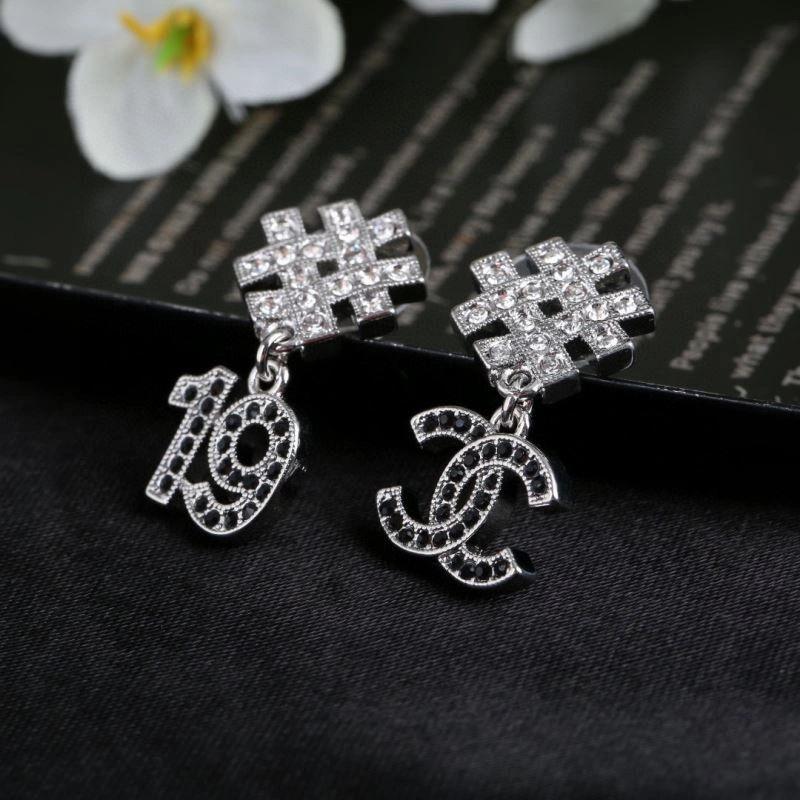 UrbanStyle Chanel Earrings 228817
