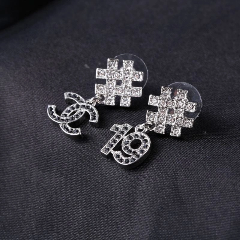UrbanStyle Chanel Earrings 228817