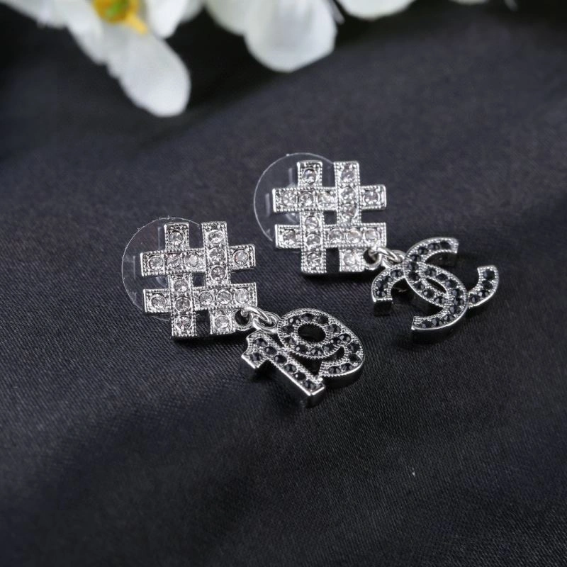 UrbanStyle Chanel Earrings 228817