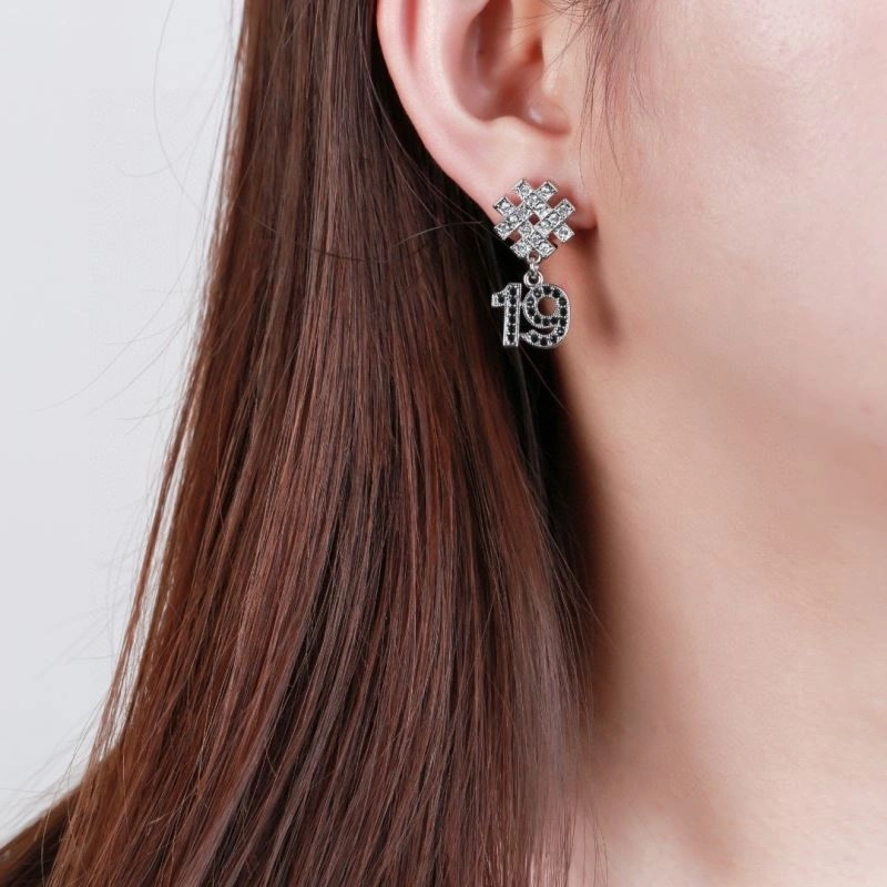 UrbanStyle Chanel Earrings 228817