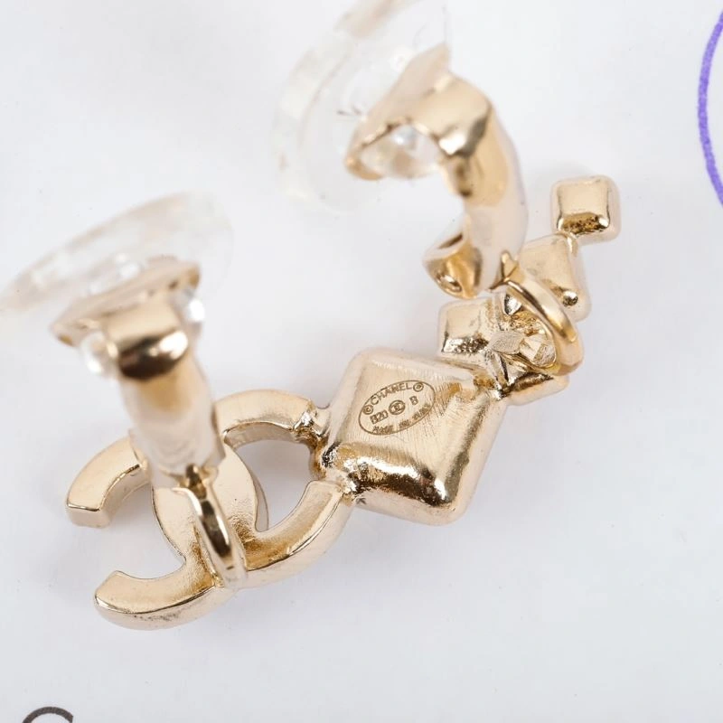 Breathable Chanel Earrings 228819