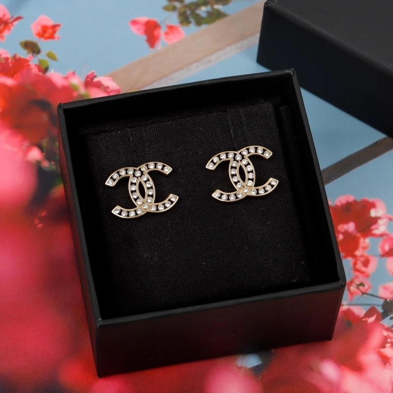Trendy Chanel Earrings 228816
