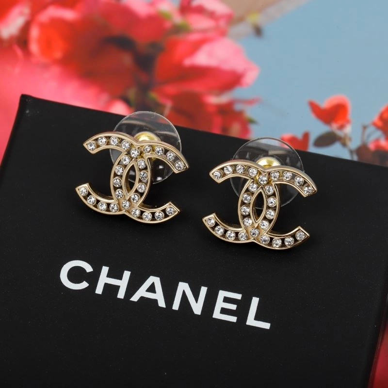 Trendy Chanel Earrings 228816