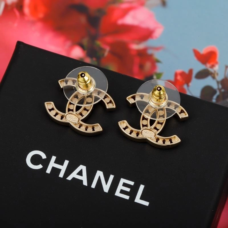 Trendy Chanel Earrings 228816