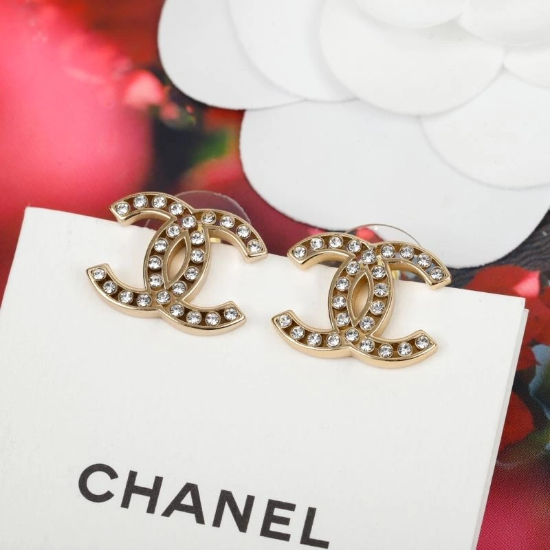 Trendy Chanel Earrings 228816
