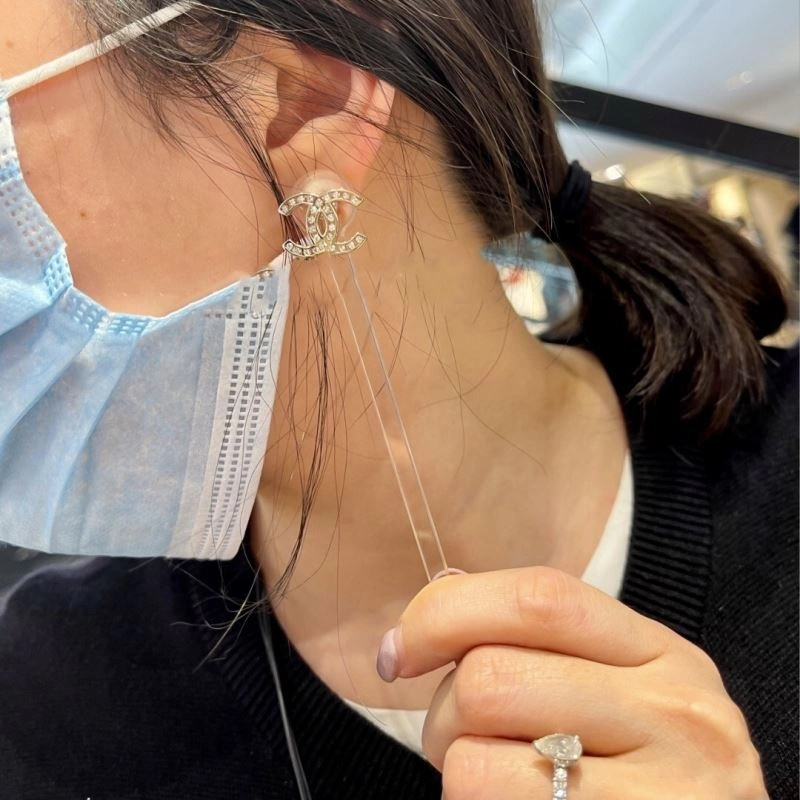 Trendy Chanel Earrings 228816