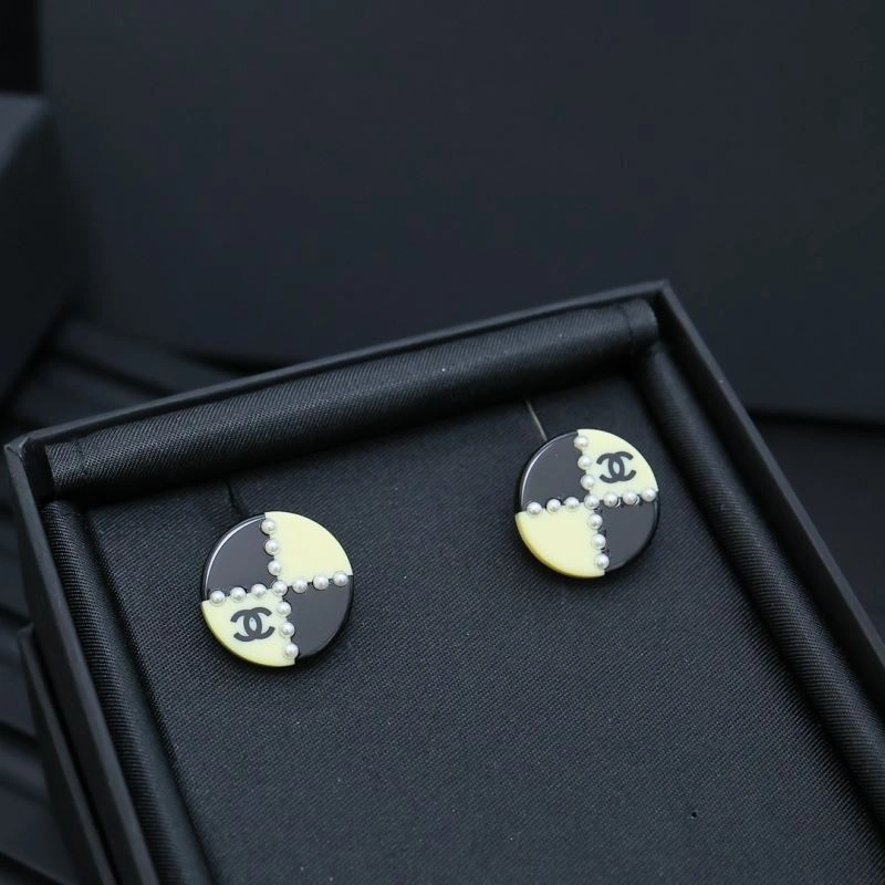 Chanel Earrings Chic 228810